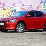 Peugeot e-208 side