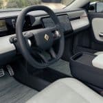 Rivian R3 kab