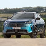 Peugeot e3008