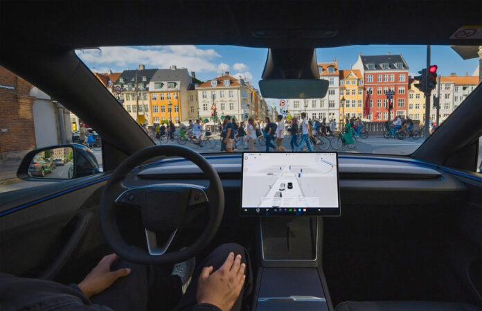 Tesla FSD Danmark